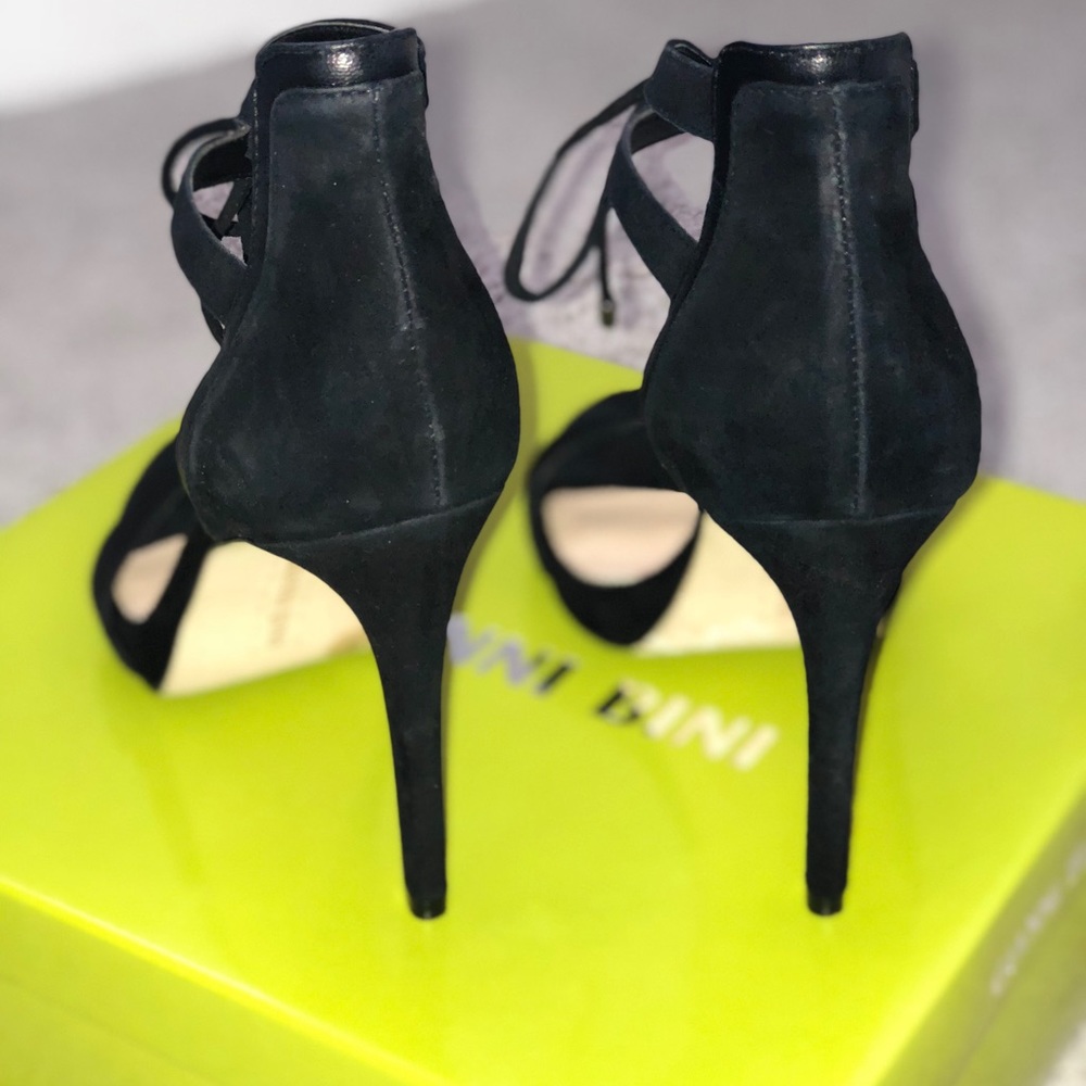 Gianni Bini black heel - Picture 3 of 3